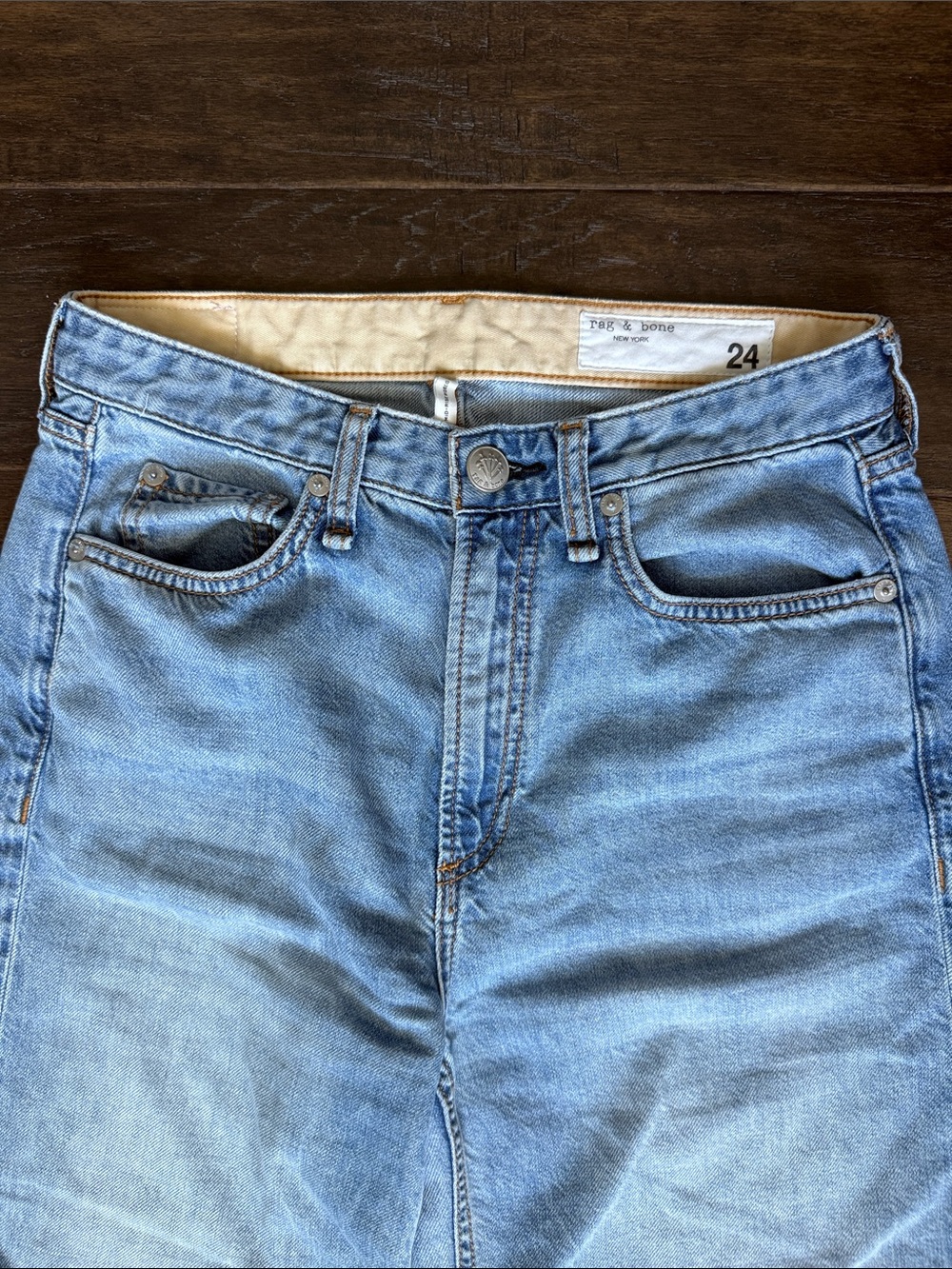 Rag & Bone Logan wide leg mid rise jean size 24 in color Audrey - Picture 3 of 10